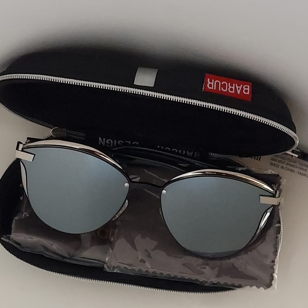 Grey Unisex Sunglasses